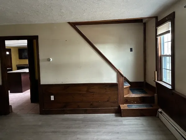 $375,000 | 28 Curtis Hill Road, Charlton, MA 01507