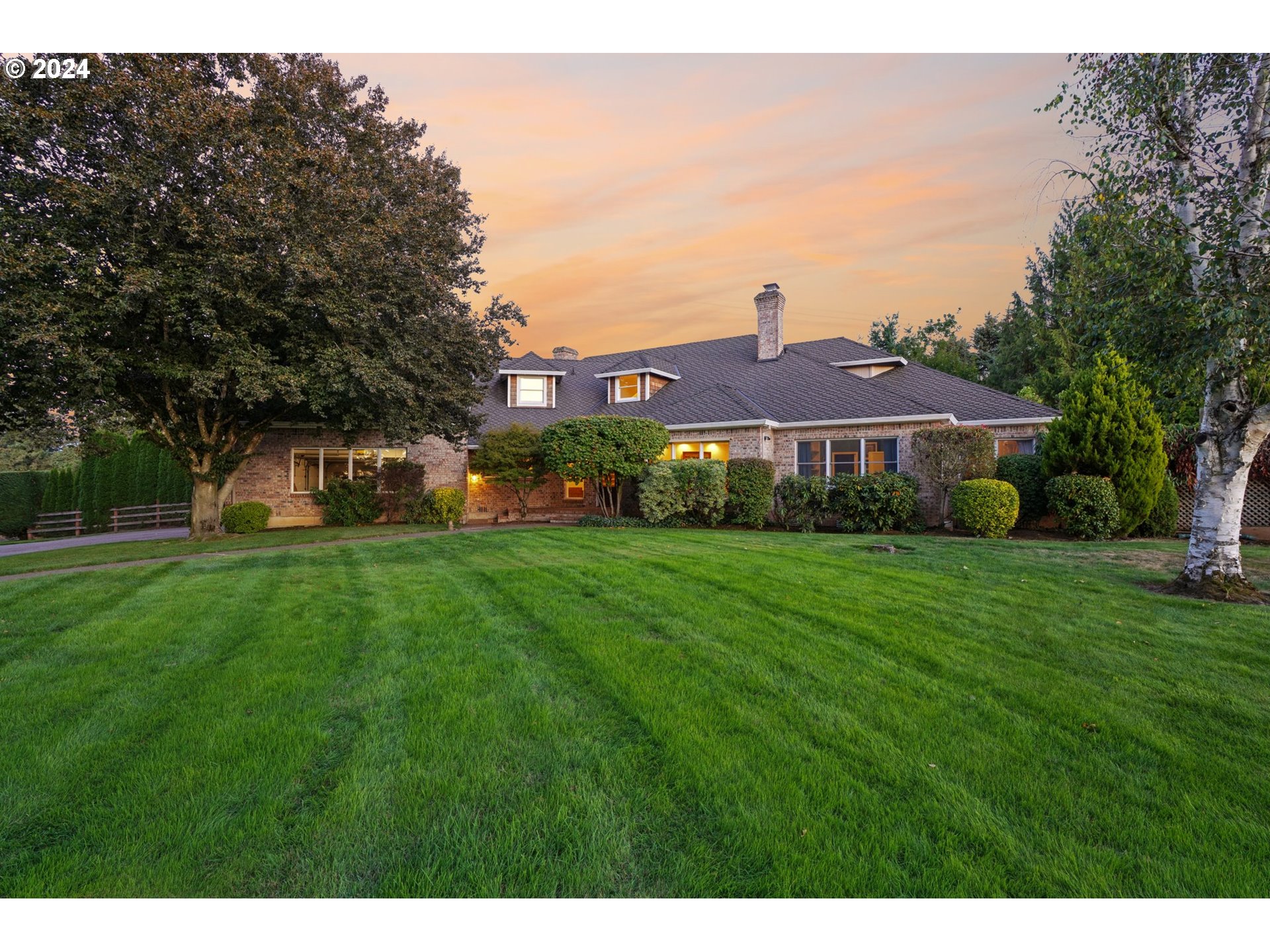 21998 Southwest Stafford Road Tualatin, OR 97062 - Photo 1 of 48 Gallery Image 1
