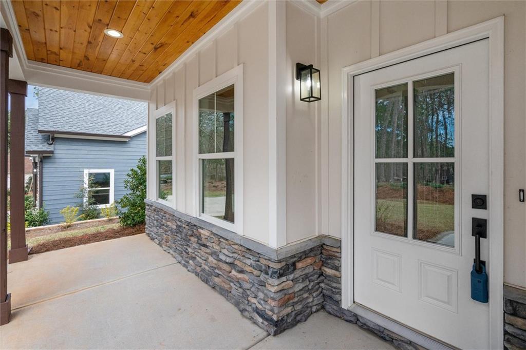 6093 Wayfarer Drive Villa Rica, GA 30180 - Photo 8 of 70