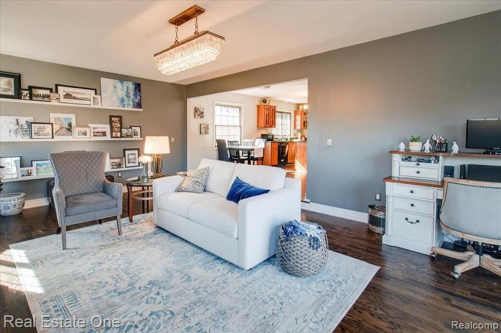 451 Lake Forest Road Rochester Hills, MI 48309 - Photo 21 of 97