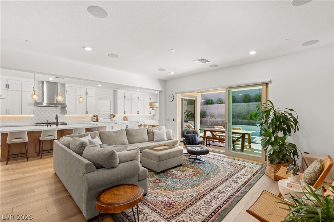 237 Wilson Rdg Street Las Vegas, NV 89138 - Photo 12 of 59