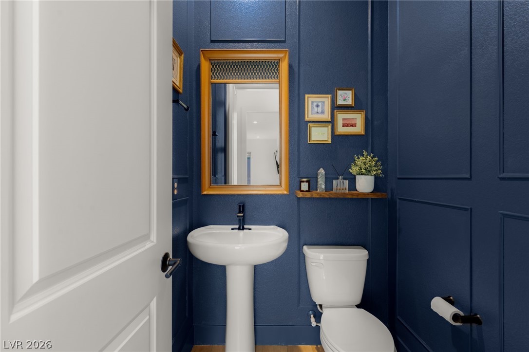 237 Wilson Rdg Street Las Vegas, NV 89138 - Photo 21 of 59 Powder Bath