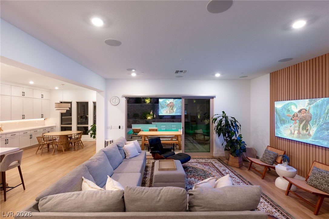 237 Wilson Rdg Street Las Vegas, NV 89138 - Photo 9 of 59