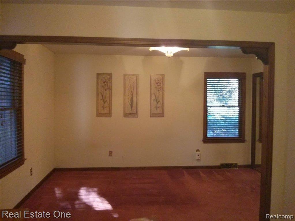 792 East Gunn Road Rochester, MI 48306 - Photo 4 of 26 IMG_20130923_174014.jpg