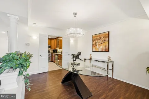 $369,900 | 7425 Democracy Boulevard, Unit 8, Bethesda, MD 20817