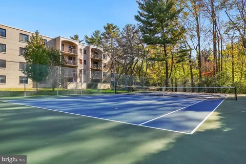 $369,900 | 7425 Democracy Boulevard, Unit 8, Bethesda, MD 20817