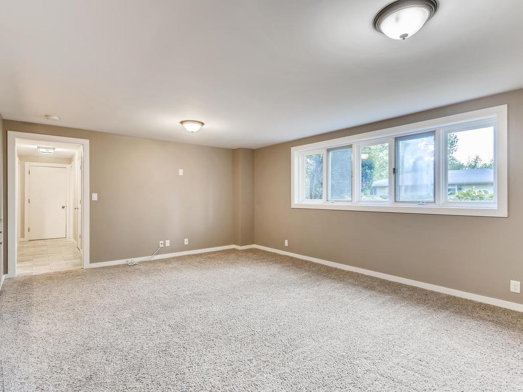 9801 Oak Ridge Trail Minnetonka, MN 55305 - Photo 22 of 27