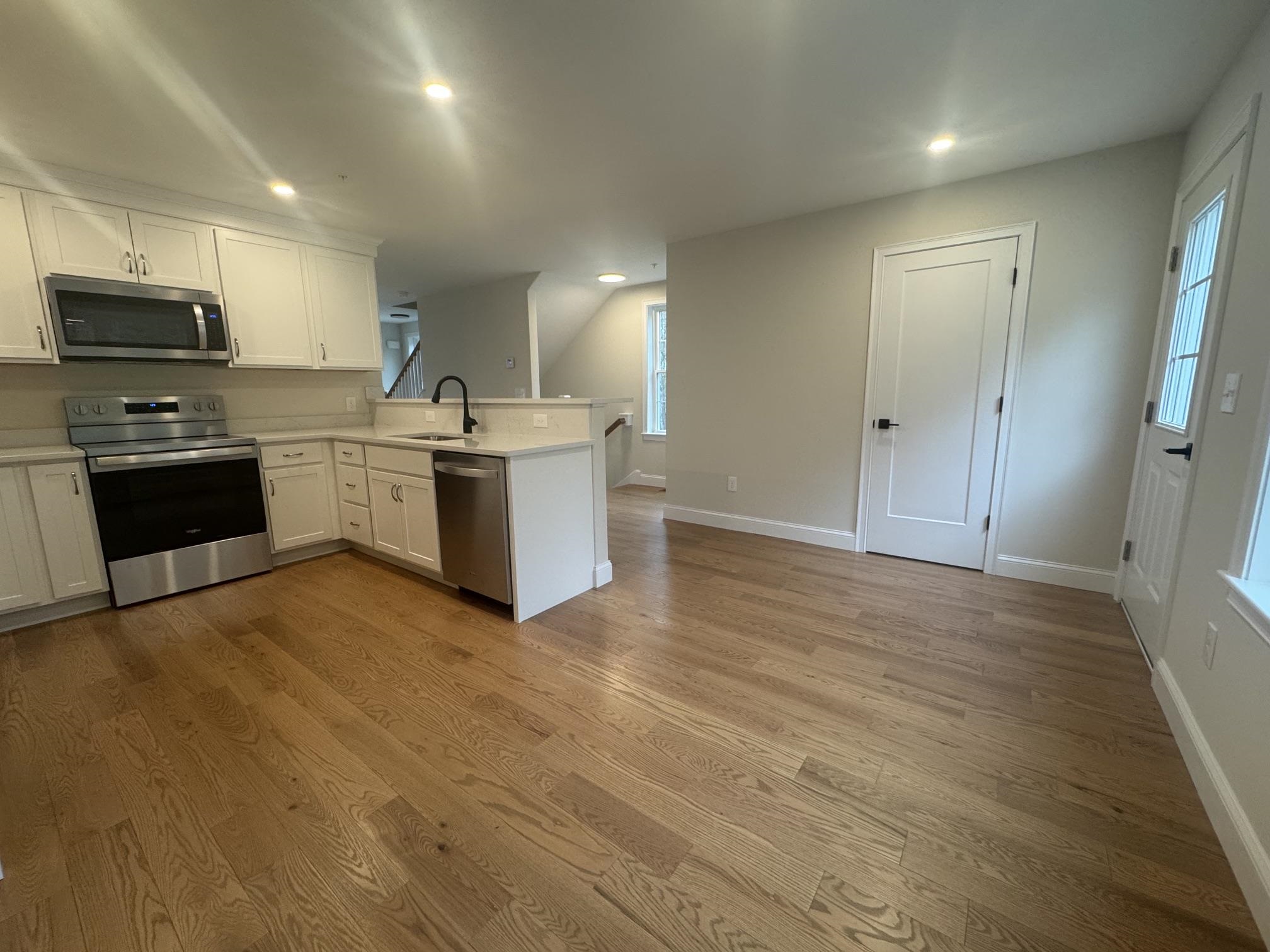 87 Kearsarge Lane Tilton, NH 03276 - Photo 3 of 16
