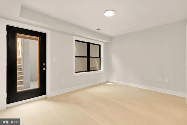 $584,900 | 647 G Street Southeast, Unit 1, Washington, DC 20003