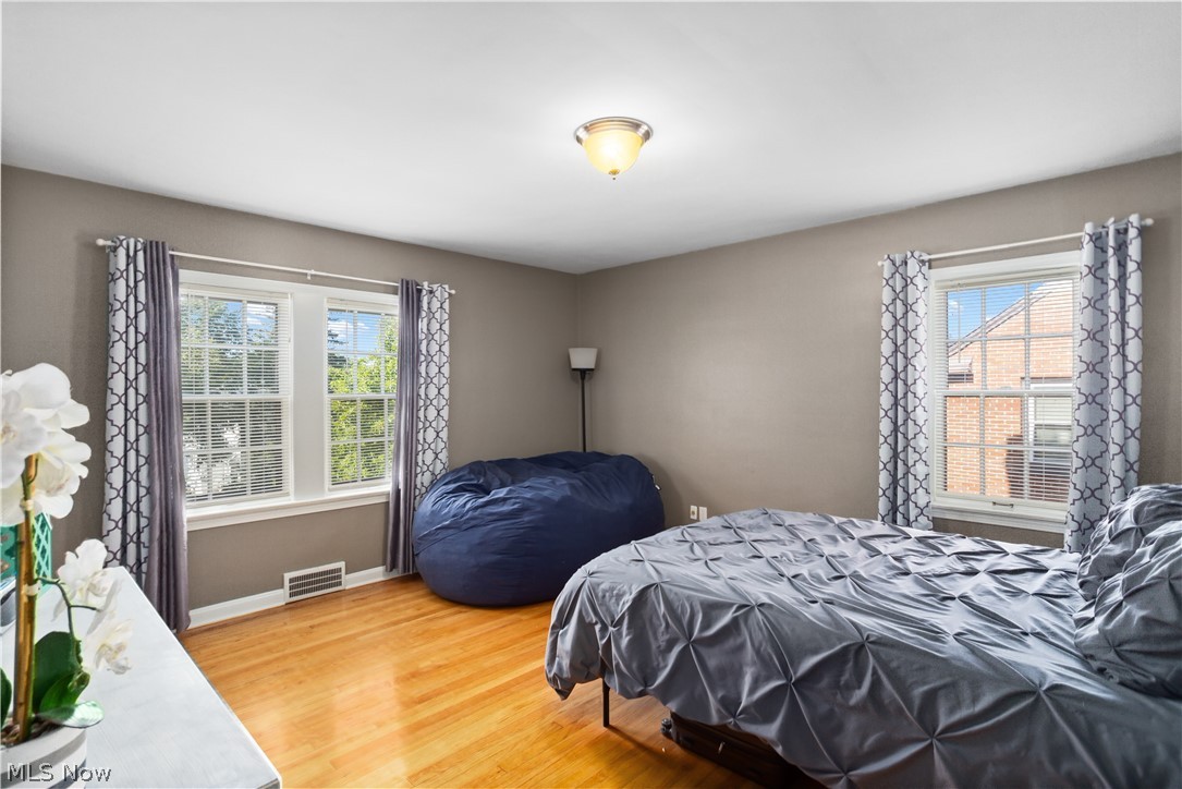 2535 Saybrook Road Cleveland, OH 44118 - Photo 18 of 30 Gallery Image 18