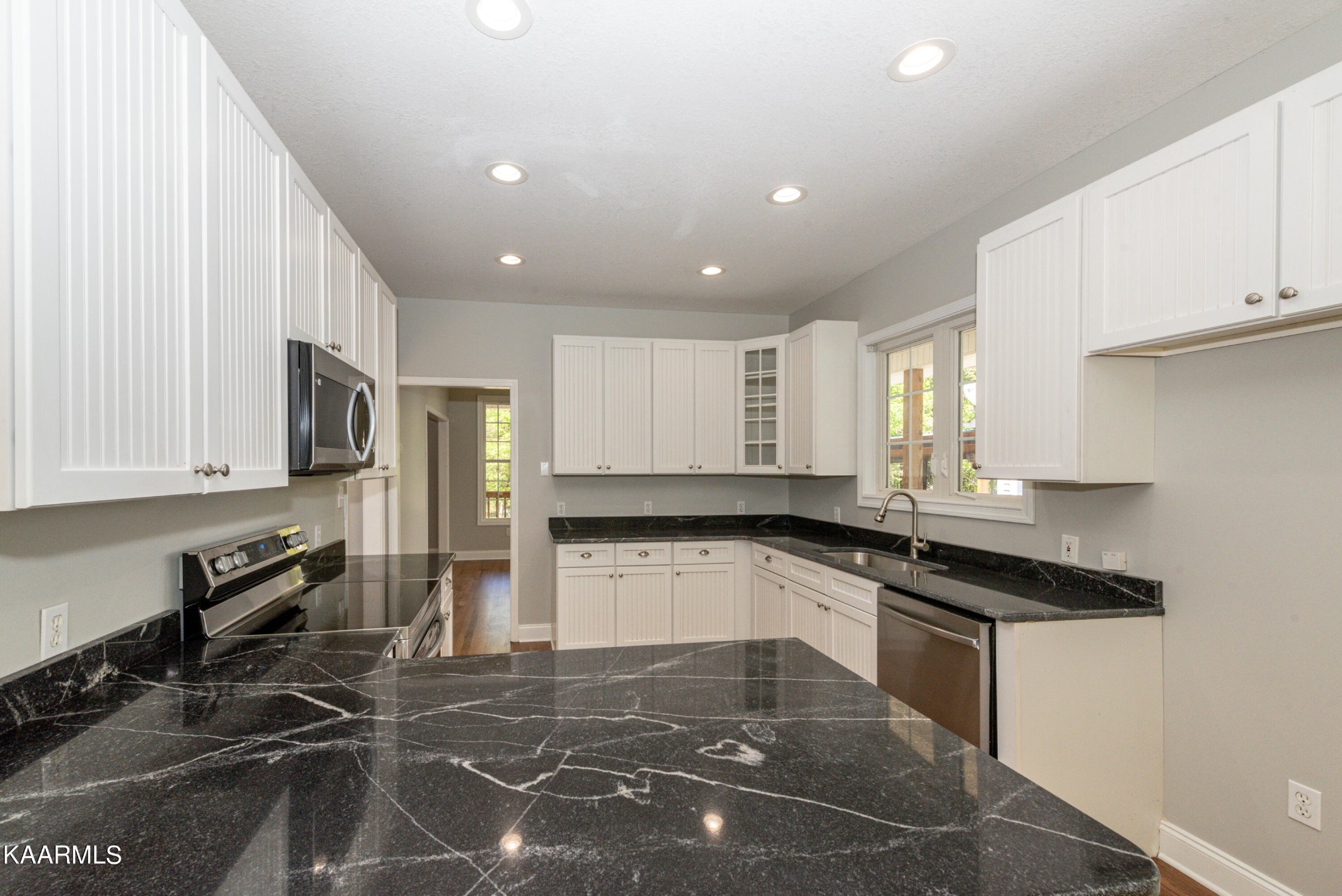 2425 Tipton Loop Road Maryville, TN 37803 - Photo 17 of 60 Gallery Image 17