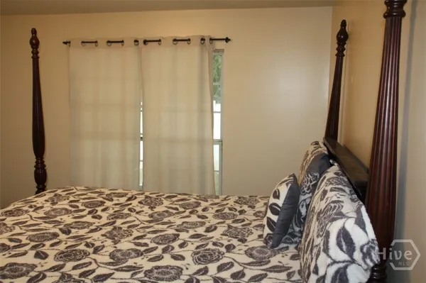 $250,000 | 48 West Beaver Lane, Midway, GA 31320