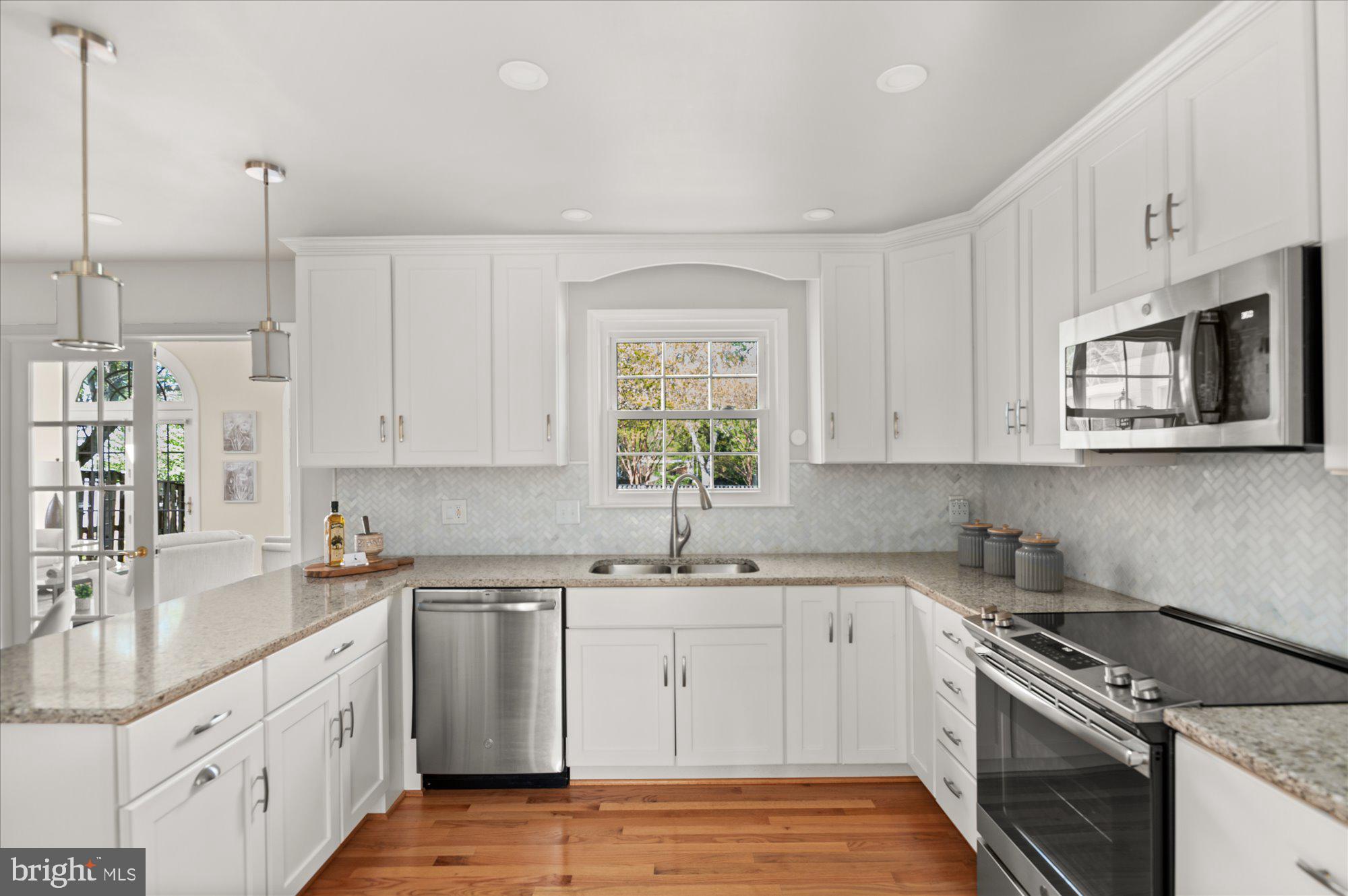 9420 Mt Vernon Circle Alexandria, VA 22309 - Photo 13 of 42