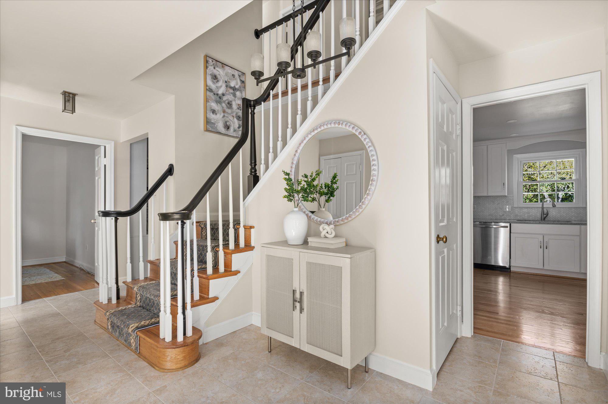 9420 Mt Vernon Circle Alexandria, VA 22309 - Photo 5 of 42