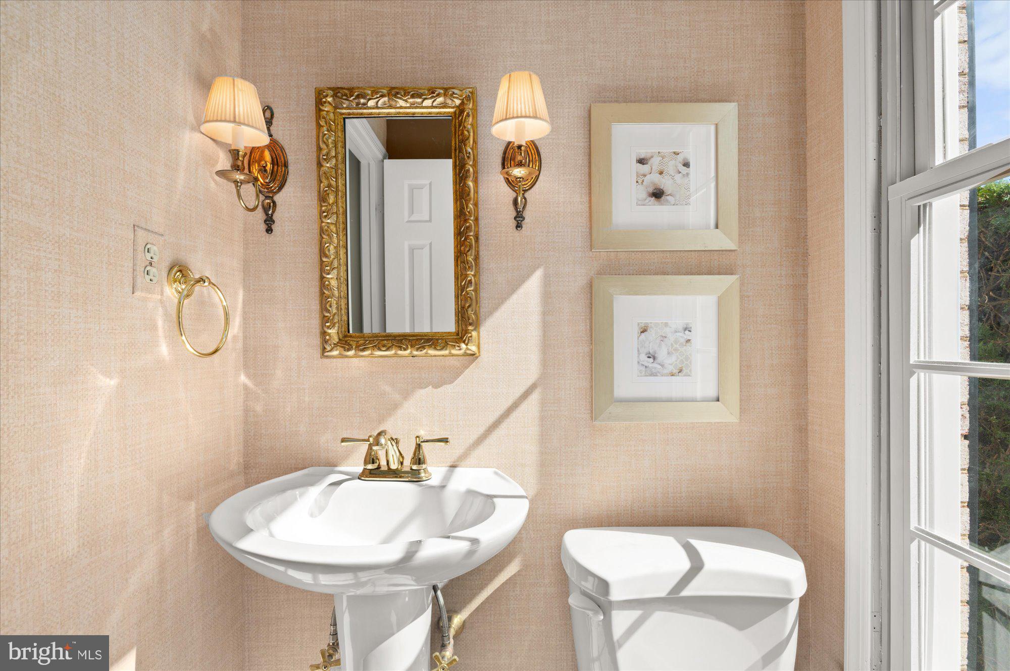 9420 Mt Vernon Circle Alexandria, VA 22309 - Photo 8 of 42