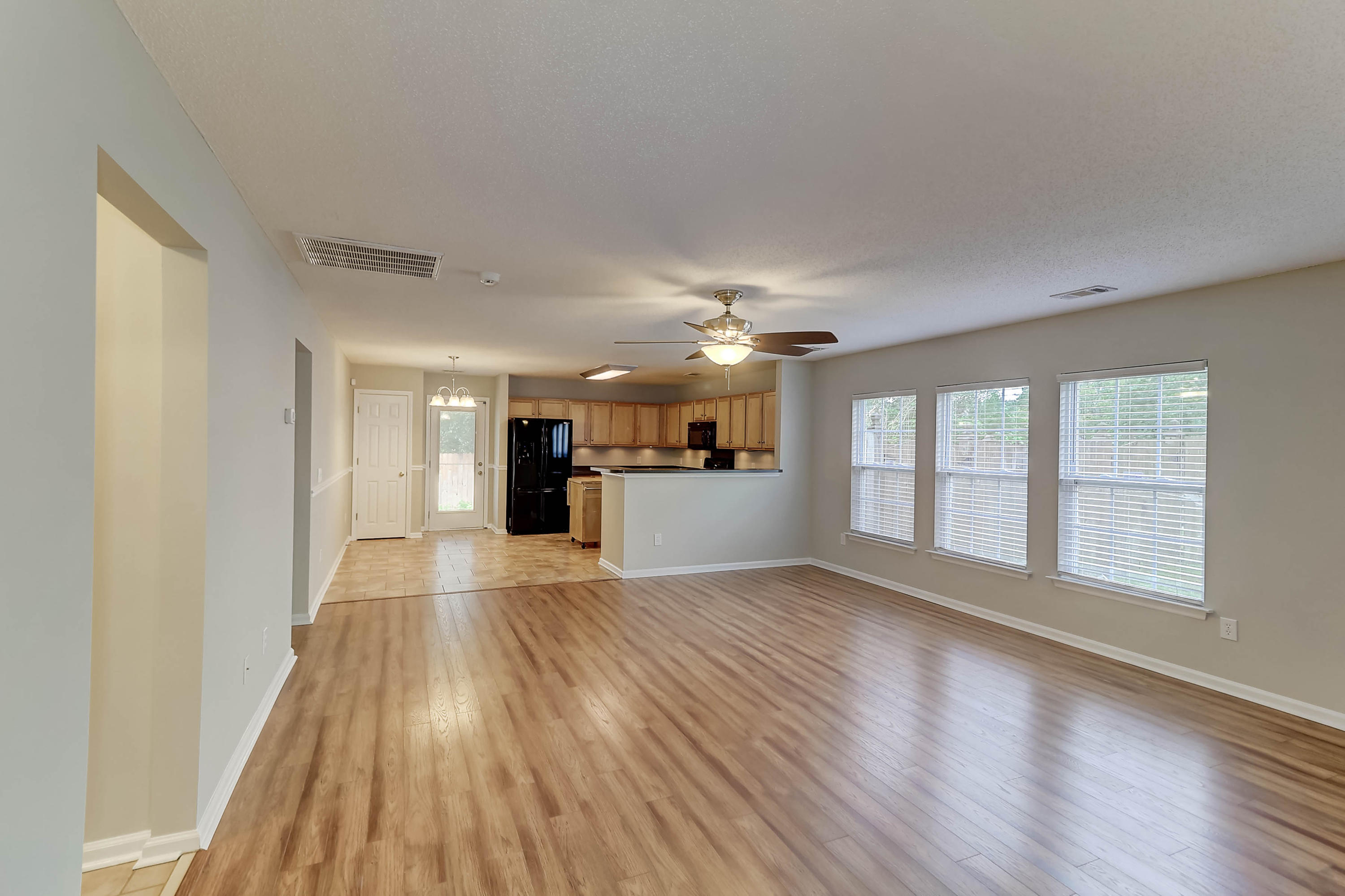 1152 Deerberry Road Hanahan, SC 29410 - Photo 11 of 35 1152 Deerberry (25)