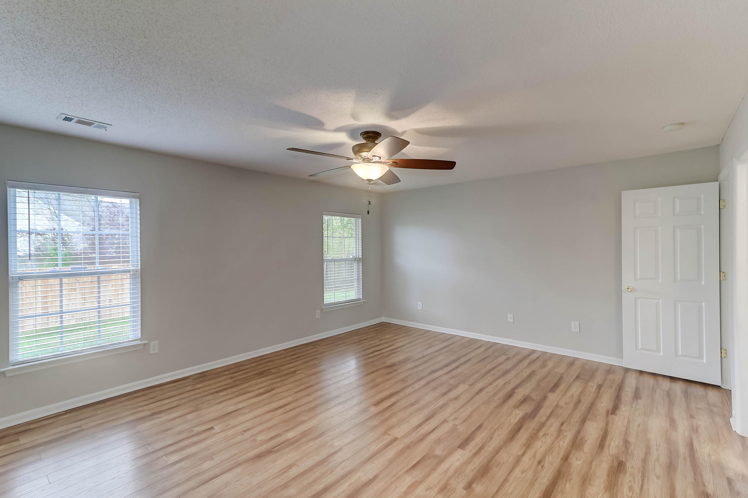 1152 Deerberry Road Hanahan, SC 29410 - Photo 13 of 35 1152 Deerberry (20)
