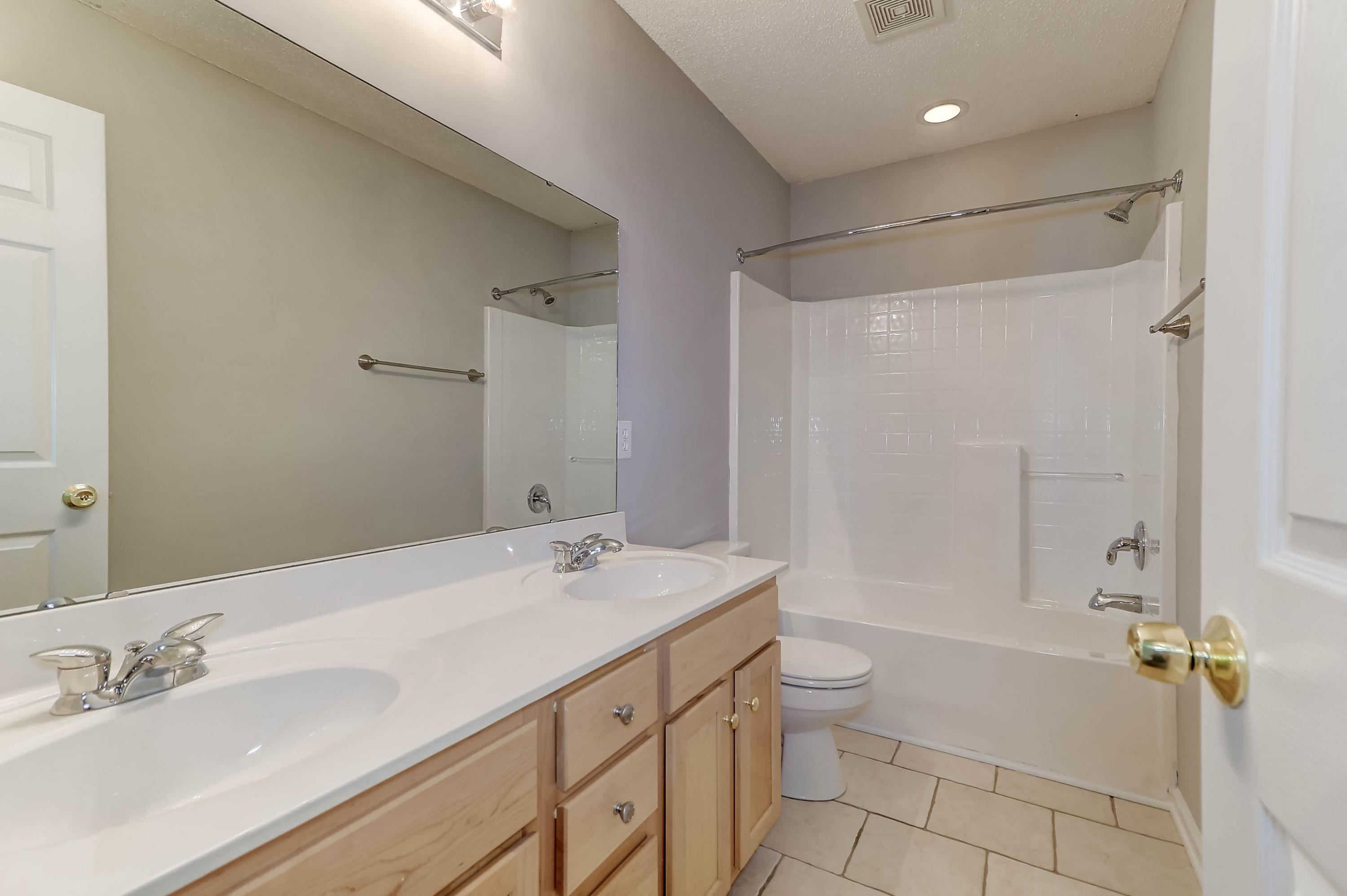1152 Deerberry Road Hanahan, SC 29410 - Photo 26 of 35 1152 Deerberry (10)