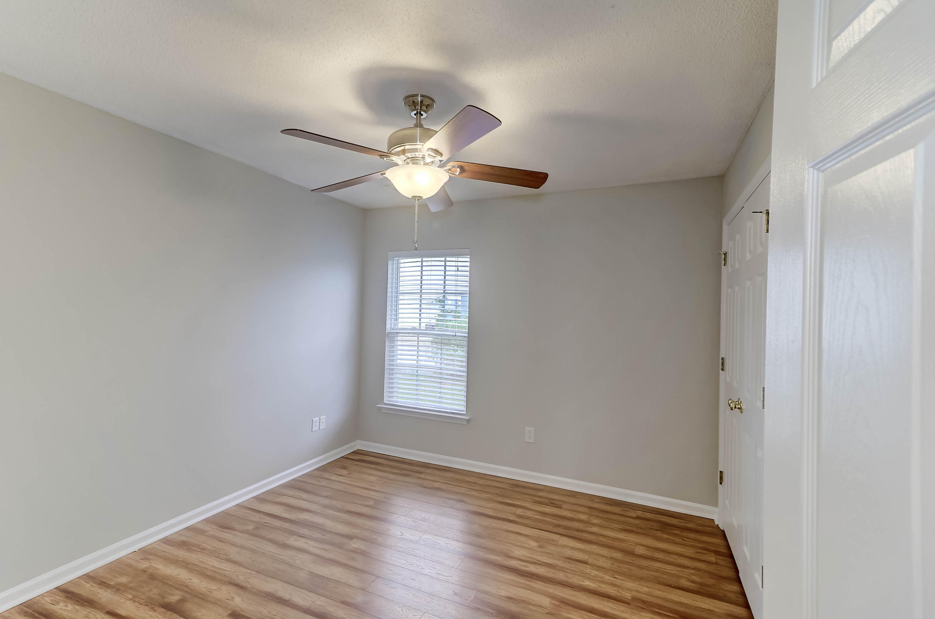 1152 Deerberry Road Hanahan, SC 29410 - Photo 27 of 35 1152 Deerberry (13)