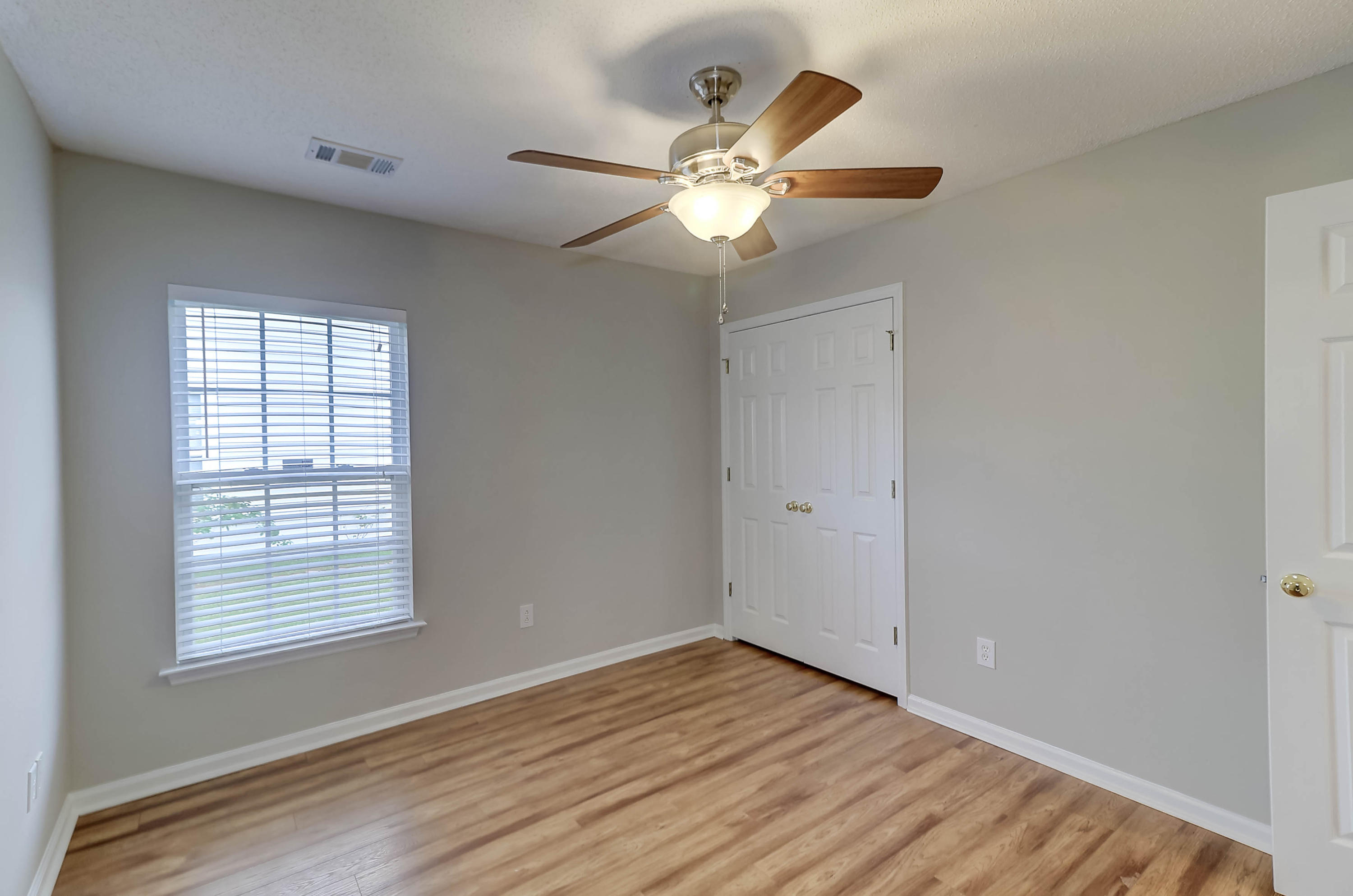 1152 Deerberry Road Hanahan, SC 29410 - Photo 28 of 35 1152 Deerberry (14)
