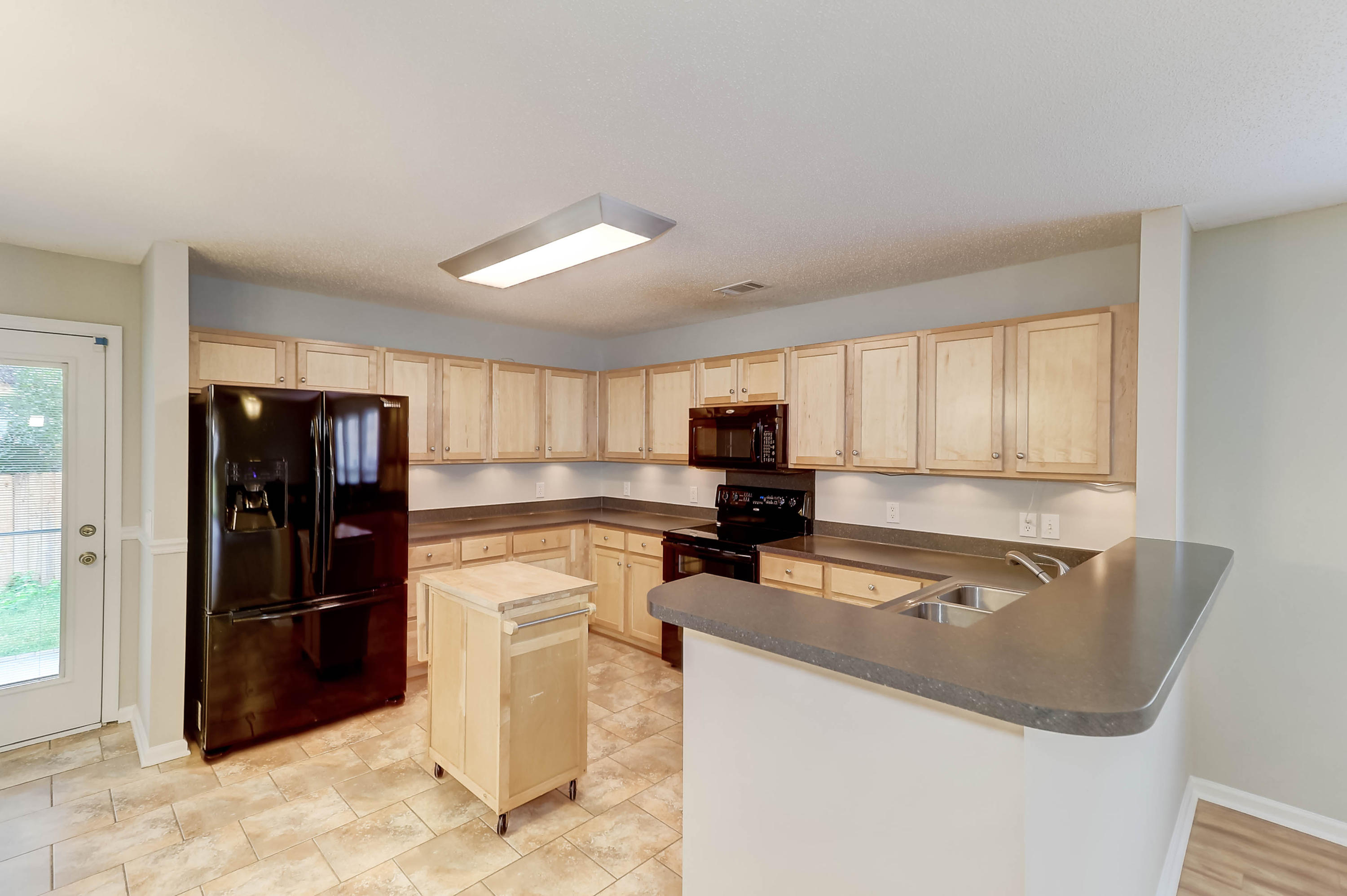 1152 Deerberry Road Hanahan, SC 29410 - Photo 4 of 35 1152 Deerberry (29)