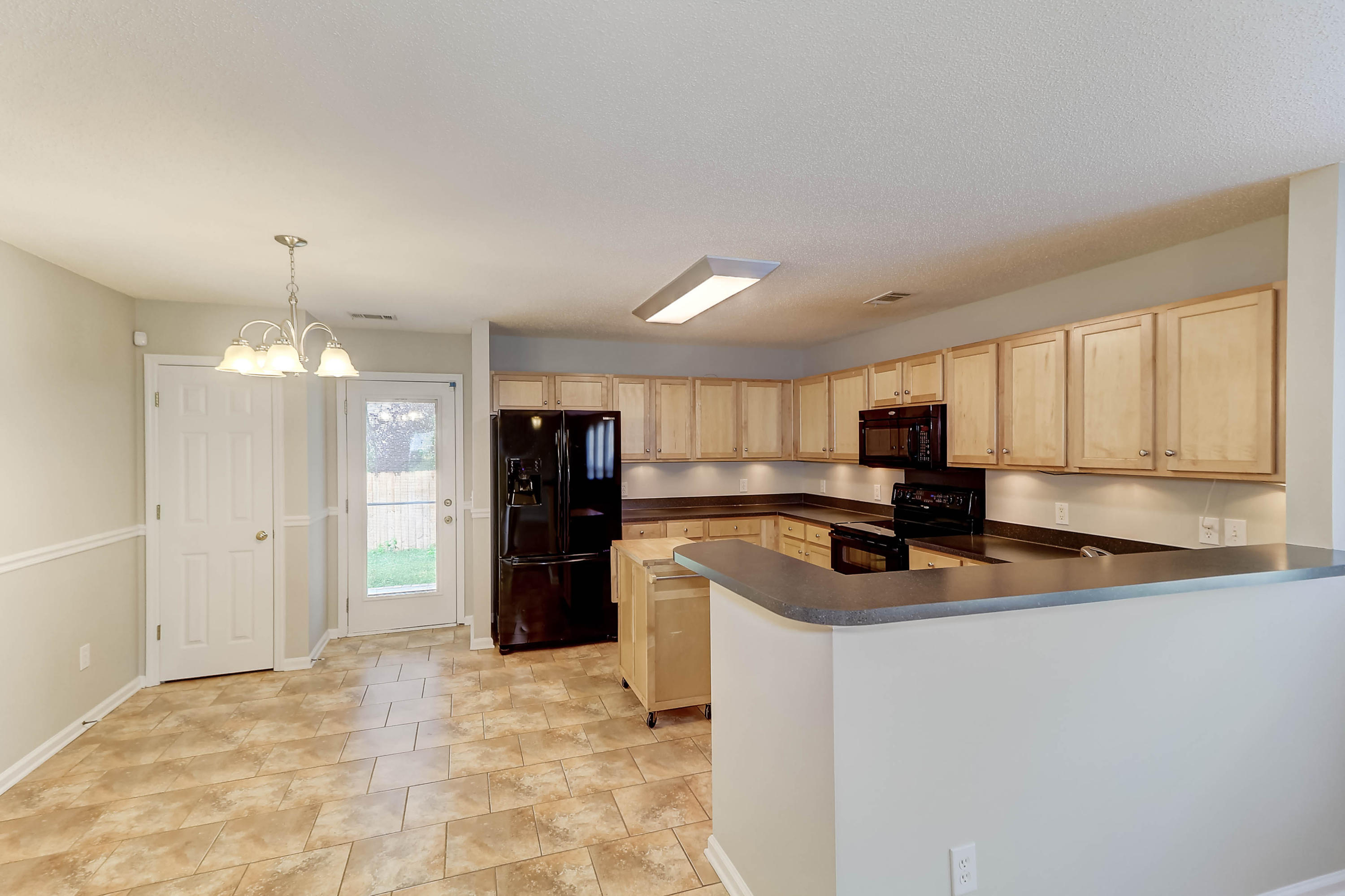 1152 Deerberry Road Hanahan, SC 29410 - Photo 5 of 35 1152 Deerberry (33)