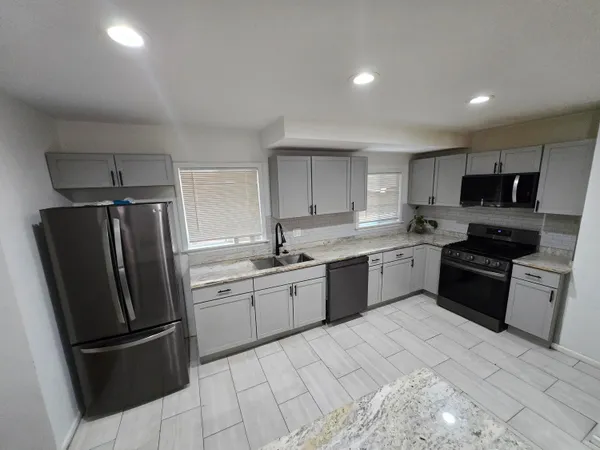 $275,000 | 17553 Roselawn Street, Detroit, MI 48221