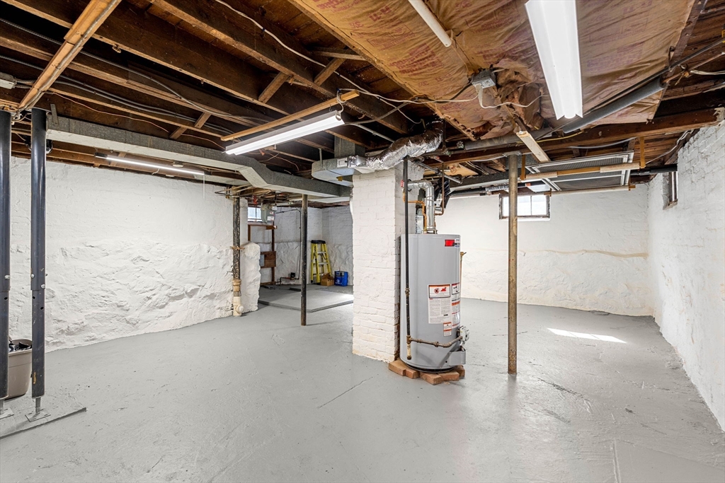 47 Elliott Street Beverly, MA 01915 - Photo 29 of 39