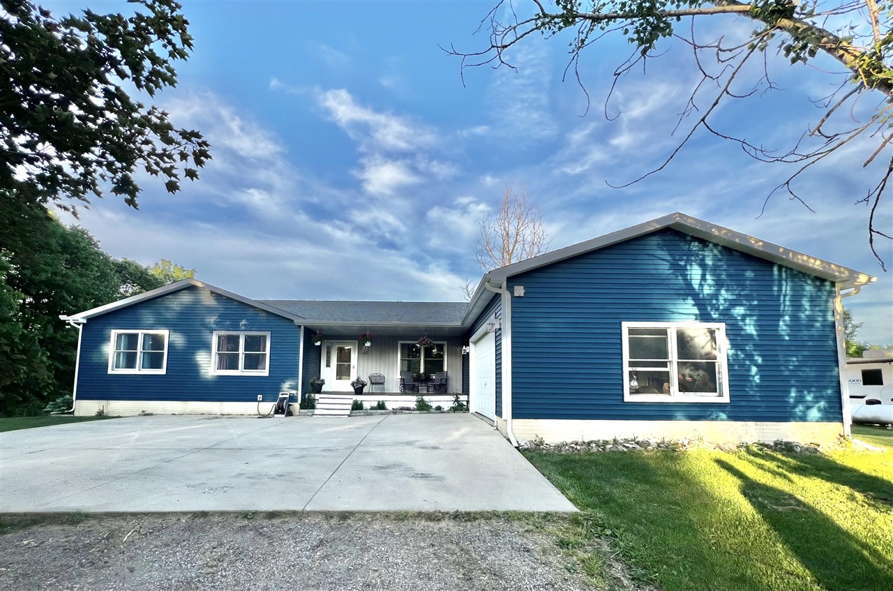 4491 Waldron Road North Adams, MI 49262 - Photo 2 of 86