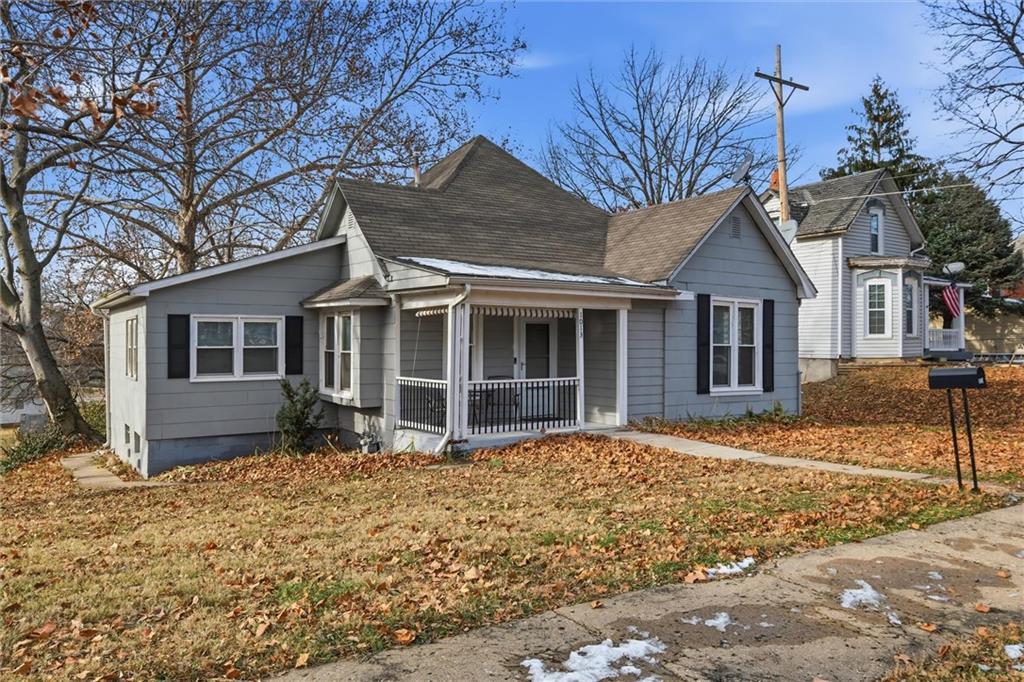 1013 South 4th Street Atchison, KS 66002 - Photo 2 of 31