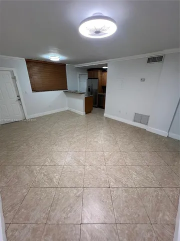 a view of livingroom with furniture