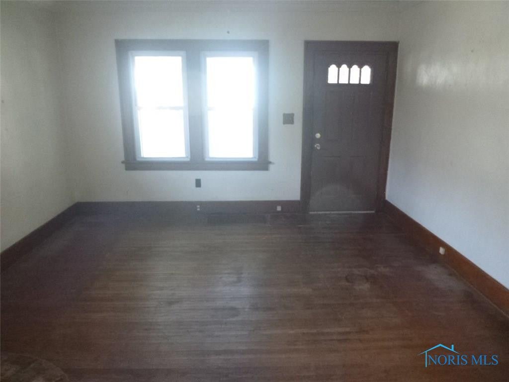 1833 Mansfield Road Toledo, OH 43613 - Photo 5 of 18 Gallery Image 5