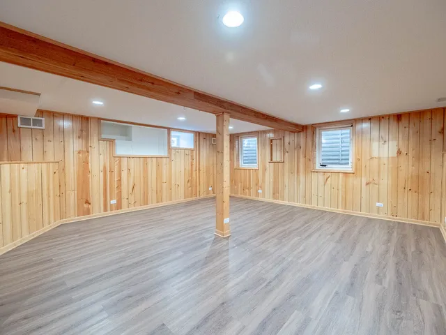 $399,900 | 574 Hitchcock Avenue, Lisle, IL 60532