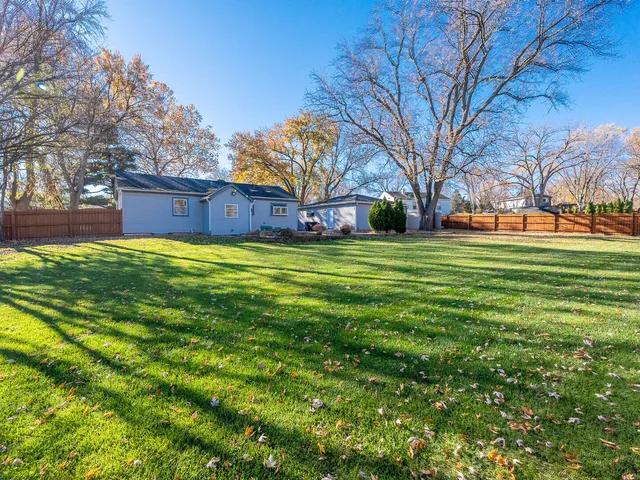 $399,900 | 574 Hitchcock Avenue, Lisle, IL 60532