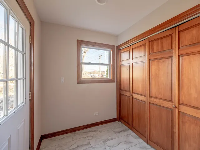 $399,900 | 574 Hitchcock Avenue, Lisle, IL 60532