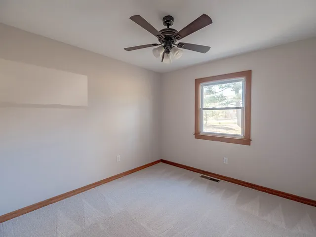 $399,900 | 574 Hitchcock Avenue, Lisle, IL 60532