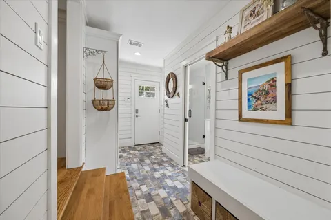 $995,000 | 729 Sue Barnett Drive, Houston, TX 77018