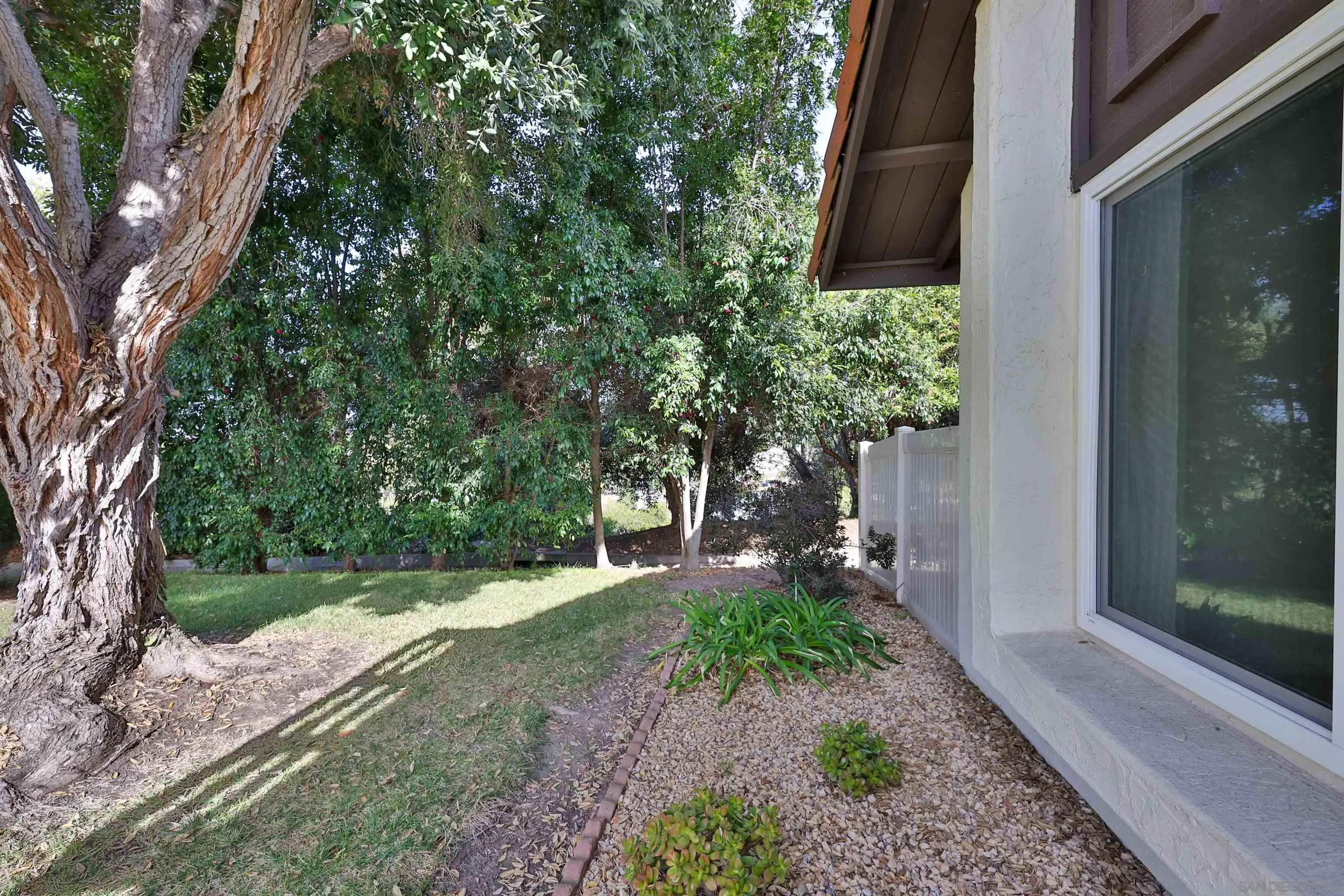 1732 Belle Meade Road Encinitas, CA 92024 - Photo 2 of 37 a view of a back yard of the house