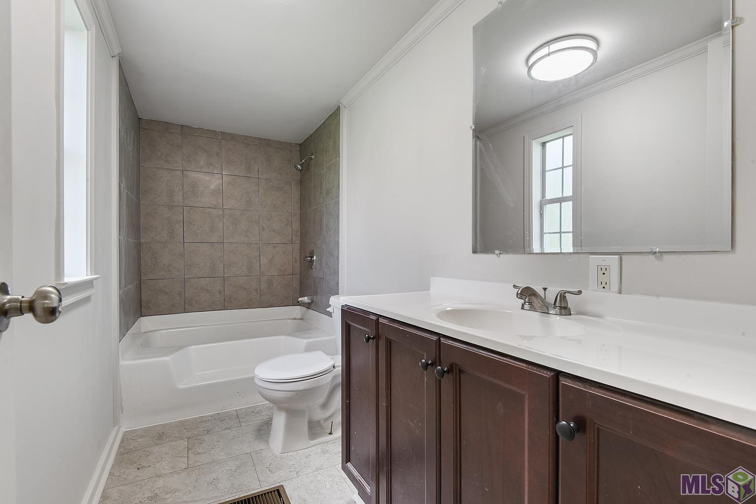 12472 Cooper Road St. Amant, LA 70774 - Photo 11 of 15 Gallery Image 11