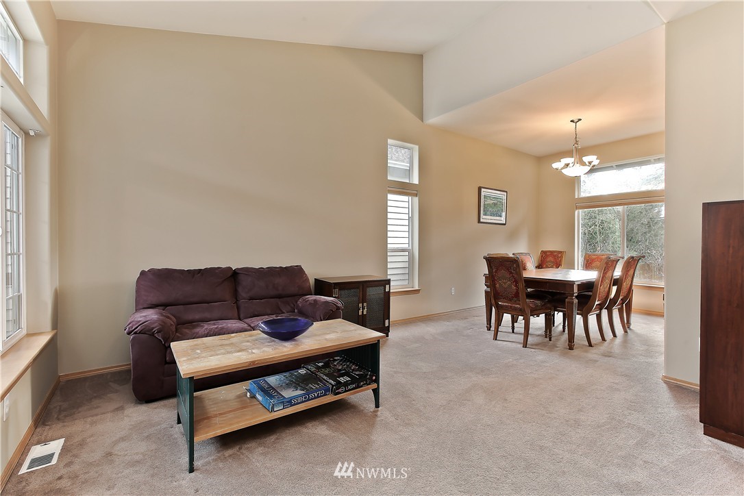 9019 Northeast 176th Street Bothell, WA 98011 - Photo 4 of 24 Gallery Image 4