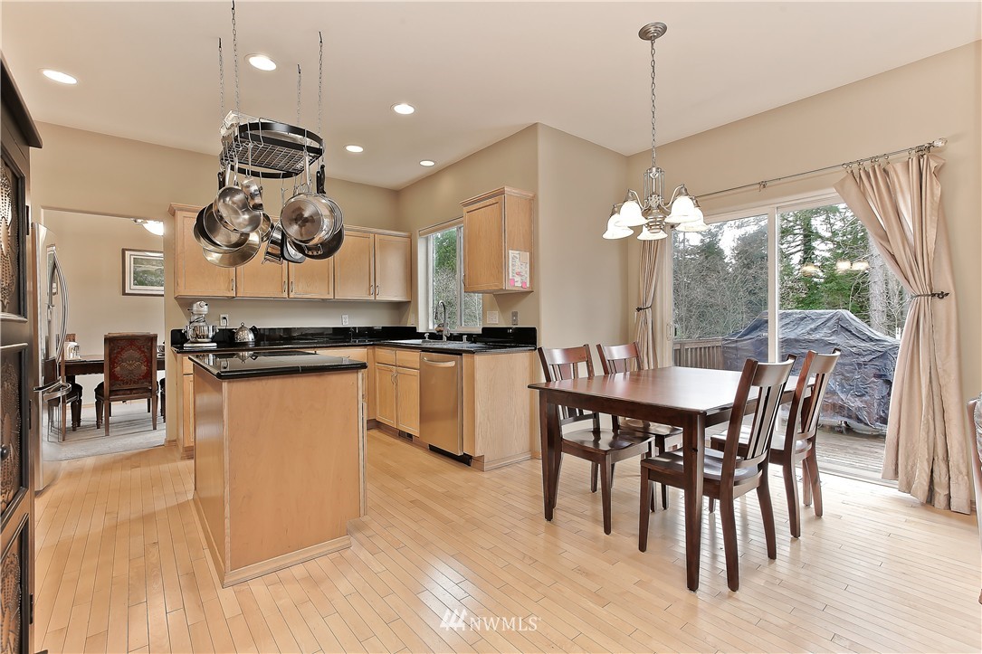 9019 Northeast 176th Street Bothell, WA 98011 - Photo 6 of 24 Gallery Image 6