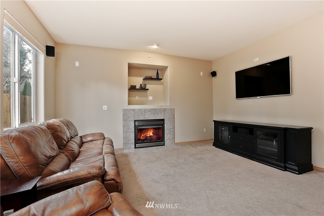 9019 Northeast 176th Street Bothell, WA 98011 - Photo 10 of 24 Gallery Image 10