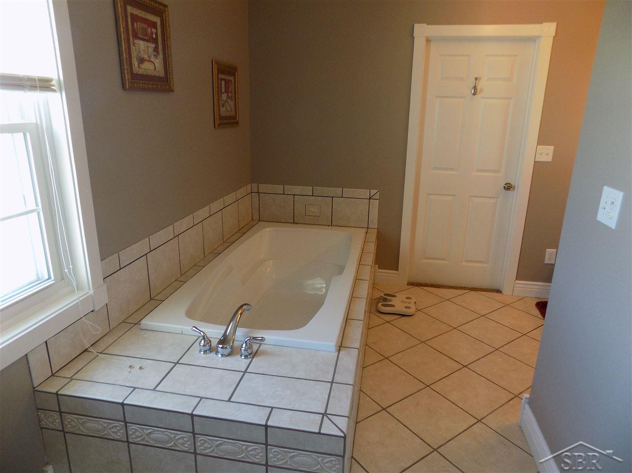 8261 West Gilford Road Reese, MI 48757 - Photo 12 of 15 31390333-11.JPG
