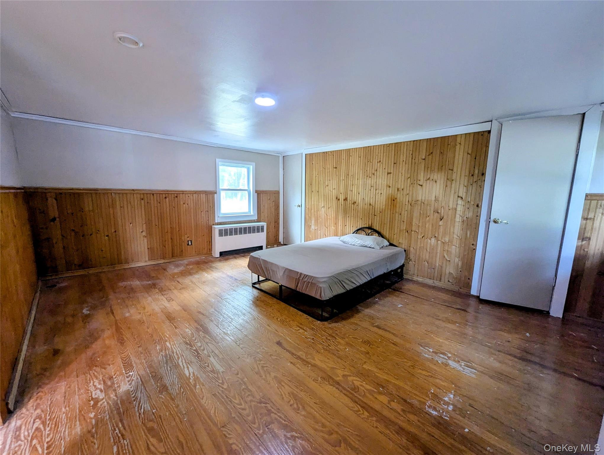 122 Castle High Road Middletown, NY 10940 - Photo 25 of 44 Primary bedroom with two closets