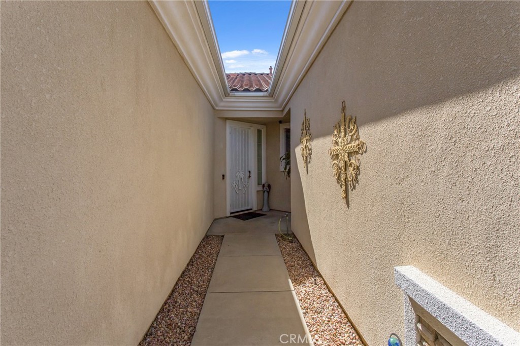 1709 Reyes Lane Beaumont, CA 92223 - Photo 7 of 38