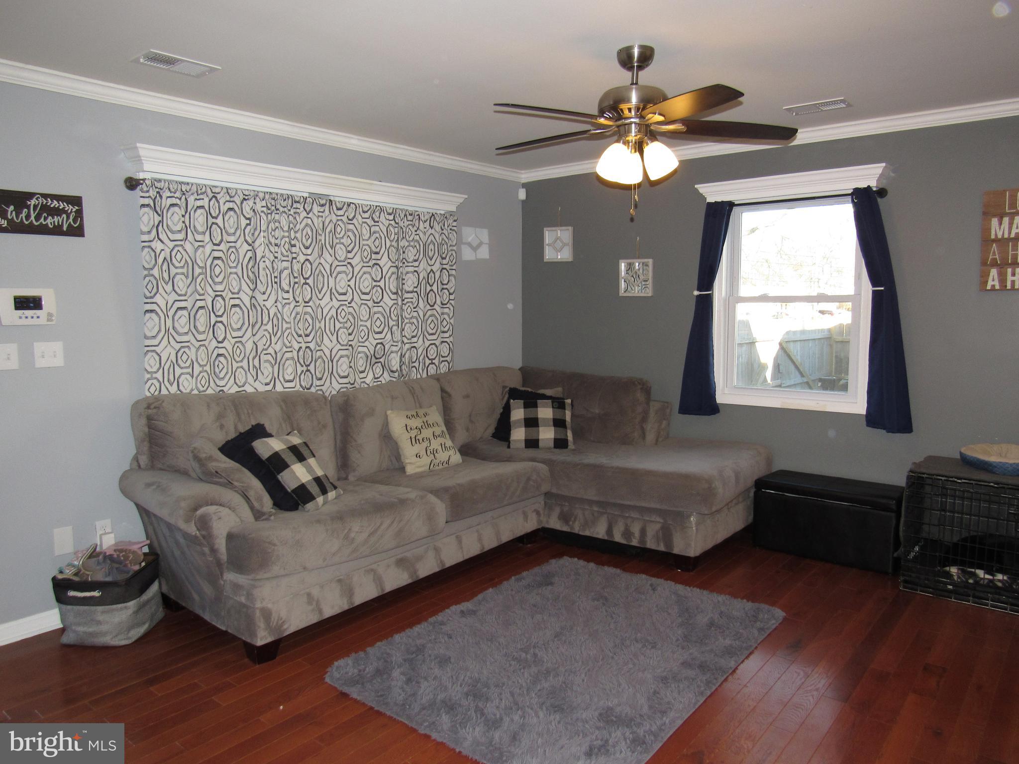 1165 Steamboat Road Shady Side, MD 20764 - Photo 17 of 51 Living Room