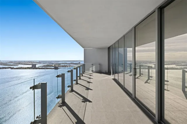 $30,000 | 700 Northeast 26th Terrace, Unit 4703, Miami, FL 33137