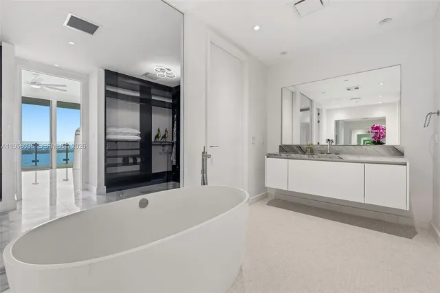 $30,000 | 700 Northeast 26th Terrace, Unit 4703, Miami, FL 33137