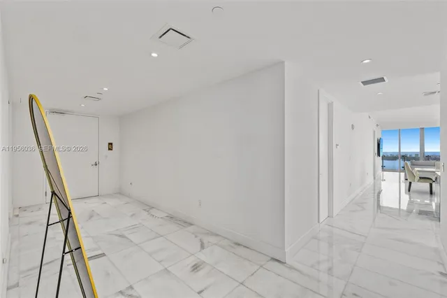 $30,000 | 700 Northeast 26th Terrace, Unit 4703, Miami, FL 33137