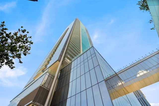 $30,000 | 700 Northeast 26th Terrace, Unit 4703, Miami, FL 33137